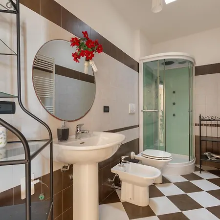 Ko By Barbarhouse أوترانتو